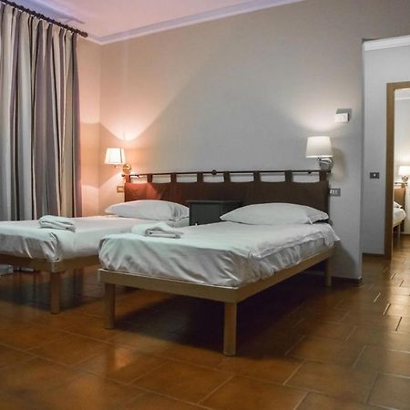 Bastimento Hotel Fiorenzuola d'Arda Luaran gambar