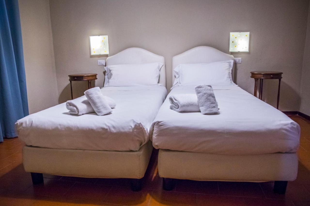 Bastimento Hotel Fiorenzuola d'Arda Luaran gambar